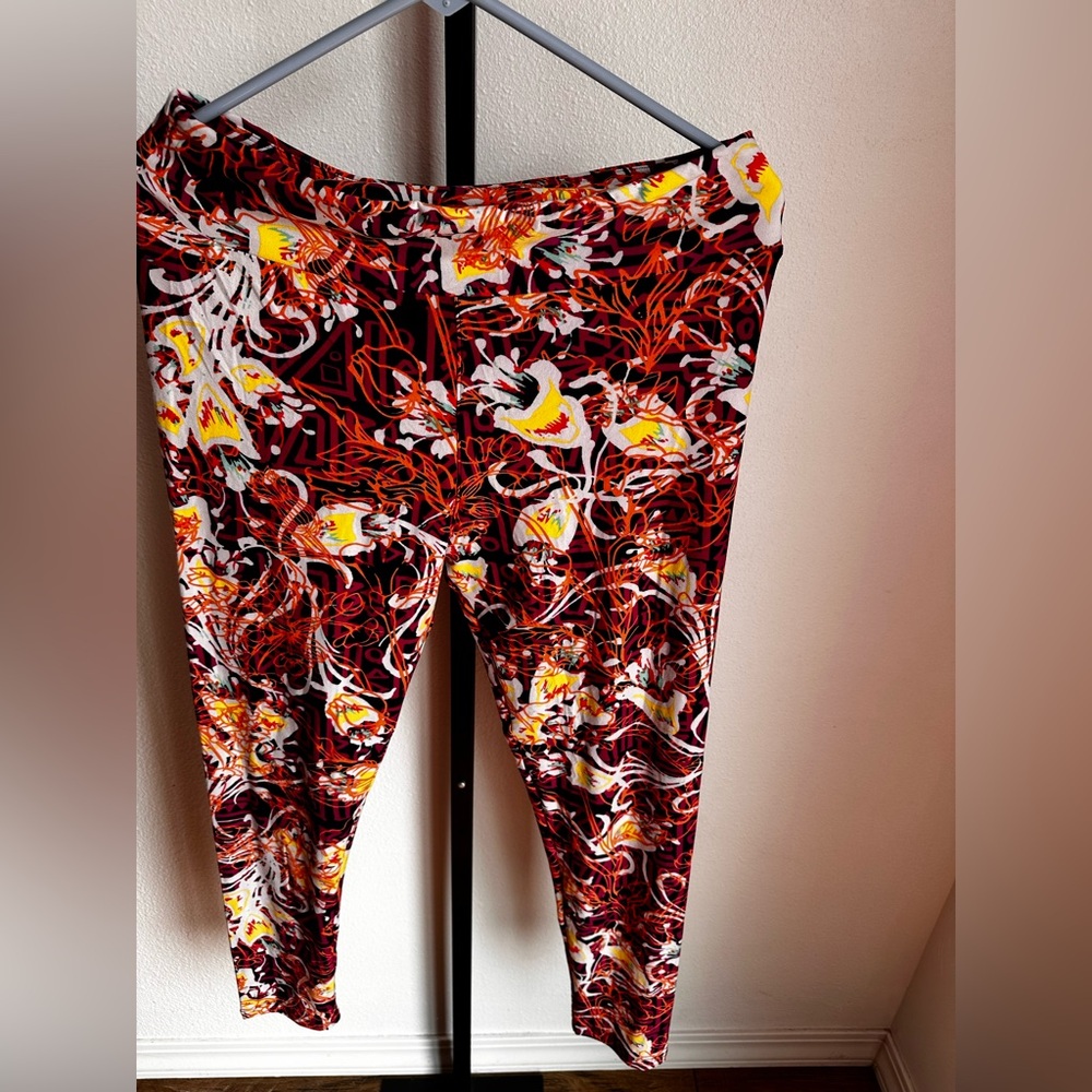 Lularoe tall and curvy leggings